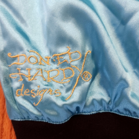 Ed Hardy Womens Satin Style Jacket Size XL Skulls Rose's Embroidered NEW - Picture 10 of 13